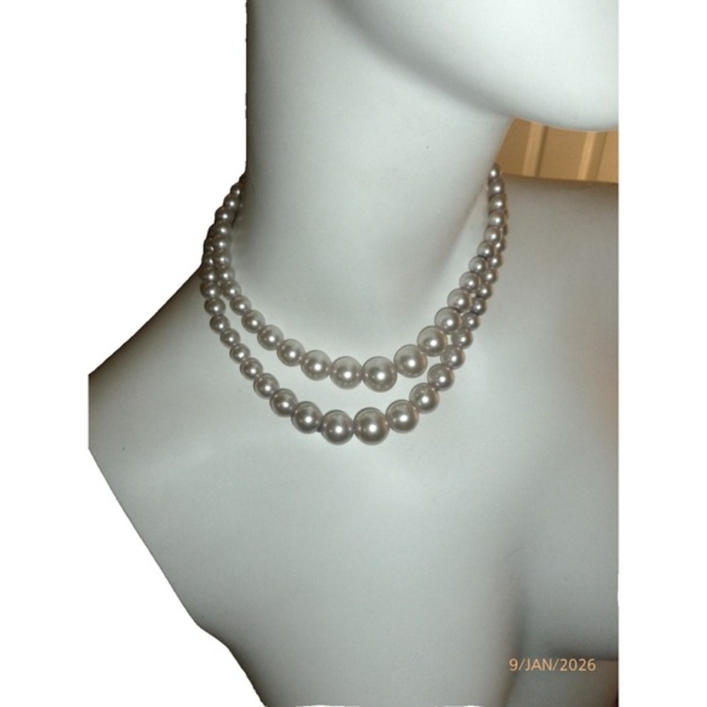 Vintage Hong Kong Double Strand Graduated Faux Pearl Necklace Cream Off-White